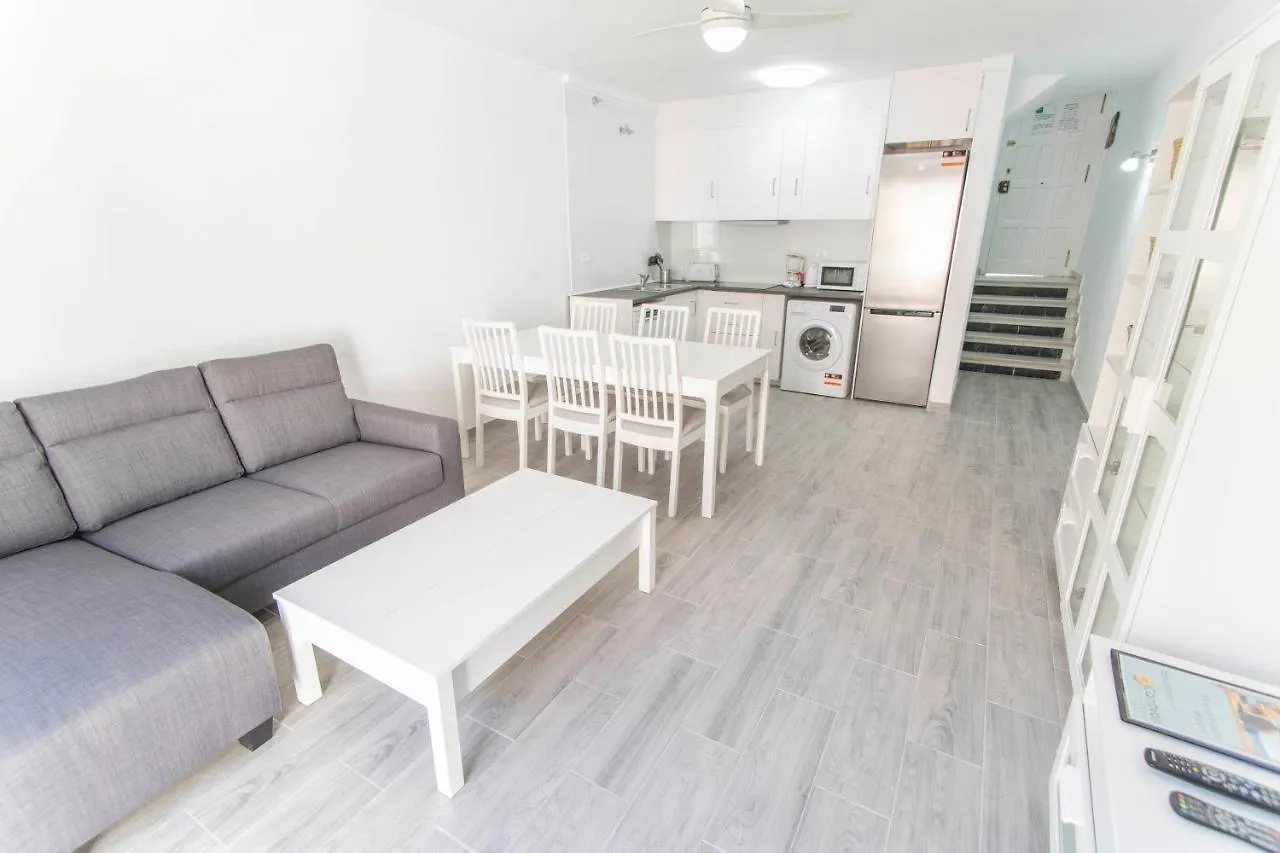 New Antali Parador Nerja 빌라 0*,  스페인